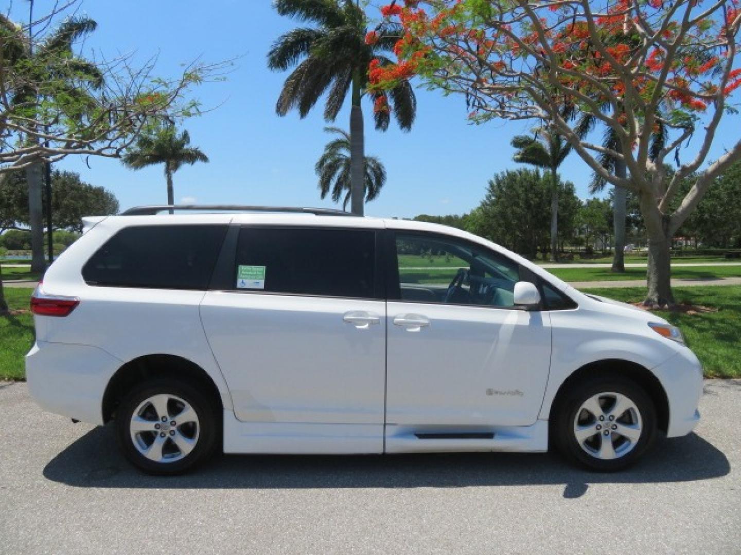 2016 White /Gray Toyota Sienna (5TDKK3DC8GS) , located at 4301 Oak Circle #19, Boca Raton, FL, 33431, (954) 561-2499, 26.388861, -80.084038 - You are looking at Gorgeous Low Mileage 2016 Toyota Sienna LE Braunability XT Handicap Van Wheelchair Van Conversion Van with 26K Original Miles, Power Side Entry Ramp with Kneeling Van Function, Passenger Side Quick Lock System (same as ez lock), Quick Release Front Seats, Floor with L Tracks, Leat - Photo#18